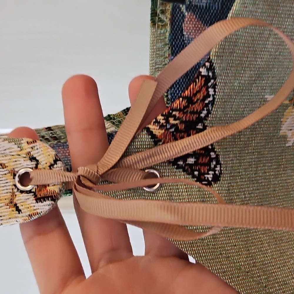 Nature-themed Corset Top - Picture 5 of 11